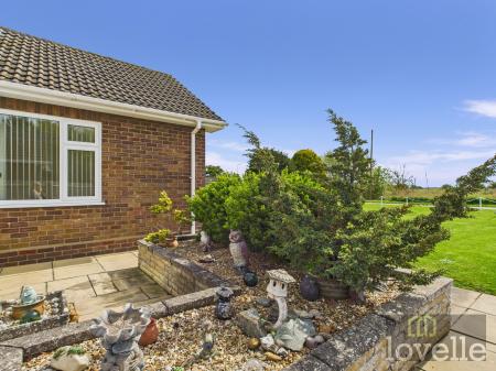 3 bedroom Detached bungalow for sale in Sea Lane, Theddlethorpe, LN12