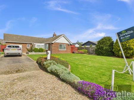 3 bedroom Detached bungalow for sale in Sea Lane, Theddlethorpe, LN12
