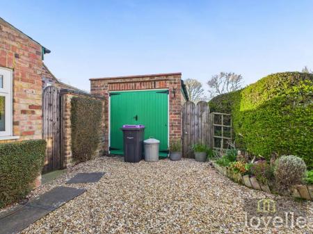 3 bedroom Detached house for sale in Sea Road, Anderby, PE24