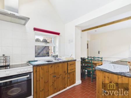 3 bedroom Detached house for sale in Sea Road, Anderby, PE24