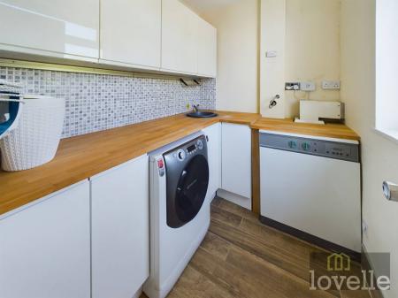 6 bedroom Detached house for sale in Sea Road, Anderby, PE24