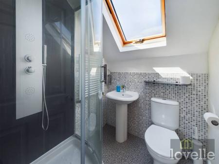 6 bedroom Detached house for sale in Sea Road, Anderby, PE24