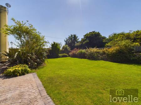 6 bedroom Detached house for sale in Sea Road, Anderby, PE24