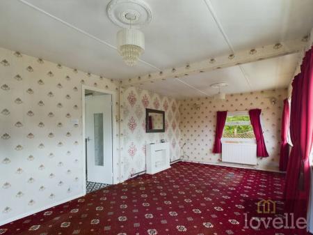 2 bedroom Park home for sale in Seahaven Springs, Mablethorpe, LN12