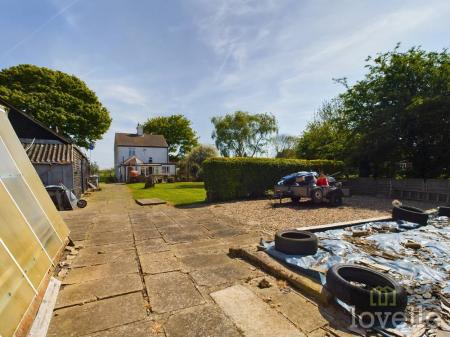 3 bedroom Detached house for sale in Station Road, Theddlethorpe, LN12