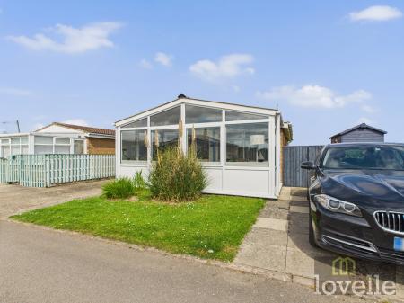 3 bedroom Detached bungalow for sale in The Court, Anderby Creek, PE24
