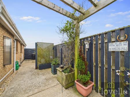 3 bedroom Detached bungalow for sale in The Court, Anderby Creek, PE24