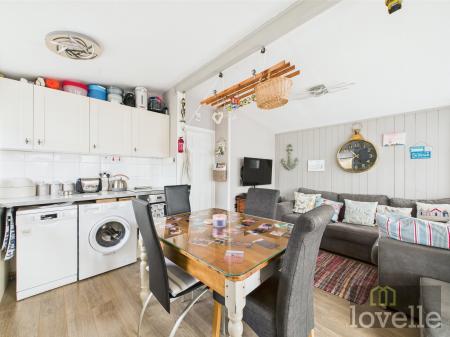 3 bedroom Detached bungalow for sale in The Court, Anderby Creek, PE24