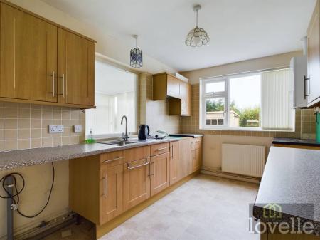 2 bedroom Detached bungalow for sale in The Meadows, Trusthorpe, LN12