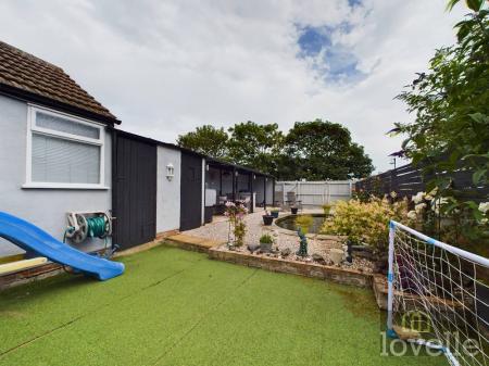 6 bedroom Semi-detached house for sale in Victoria Road, Mablethorpe, LN12