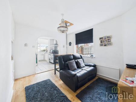 6 bedroom Semi-detached house for sale in Victoria Road, Mablethorpe, LN12