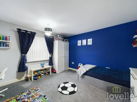 3 bedroom Detached bungalow for sale in Wallaces Yard, Alford, LN13