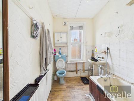 7 bedroom Semi-detached house for sale in Waterloo Road, Mablethorpe, LN12