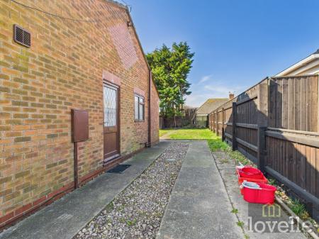 2 bedroom Semi-detached bungalow for sale in Waterloo Road, Mablethorpe, LN12