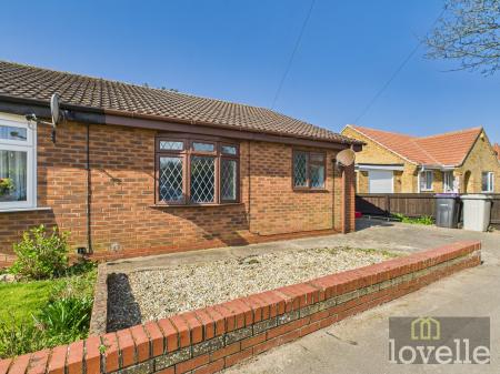 2 bedroom Semi-detached bungalow for sale in Waterloo Road, Mablethorpe, LN12