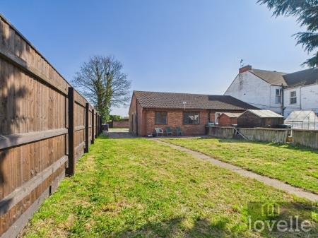 2 bedroom Semi-detached bungalow for sale in Waterloo Road, Mablethorpe, LN12