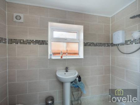 2 bedroom Detached house for sale in Wellington Road, Mablethorpe, LN12