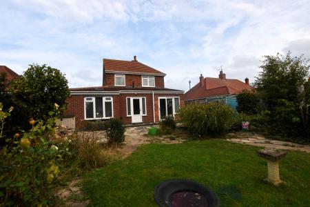 2 bedroom Detached house for sale in Wellington Road, Mablethorpe, LN12