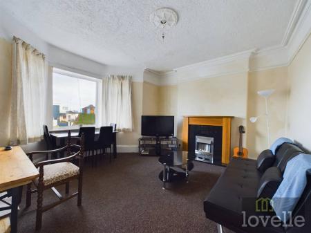 1 bedroom Flat for sale in Willoughby Road, Sutton on Sea, LN12