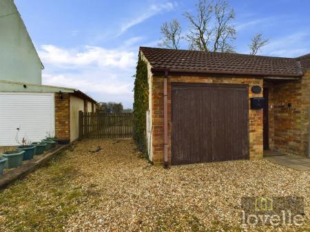 2 bedroom Detached bungalow for sale in Gold Lane, Withern, LN13