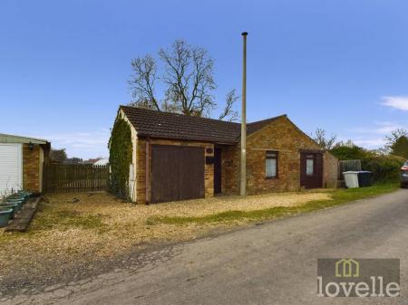 2 bedroom Detached bungalow for sale in Gold Lane, Withern, LN13