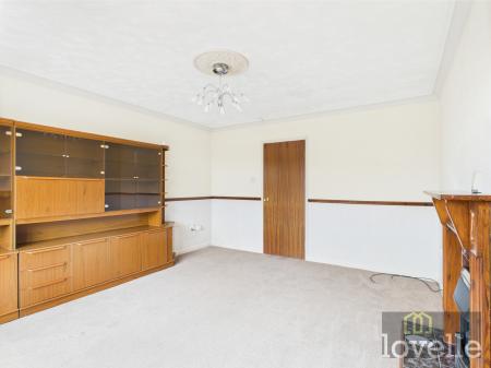 2 bedroom Detached bungalow for sale in The Green, Mablethorpe, LN12