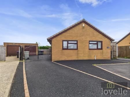 2 bedroom Detached bungalow for sale in The Green, Mablethorpe, LN12