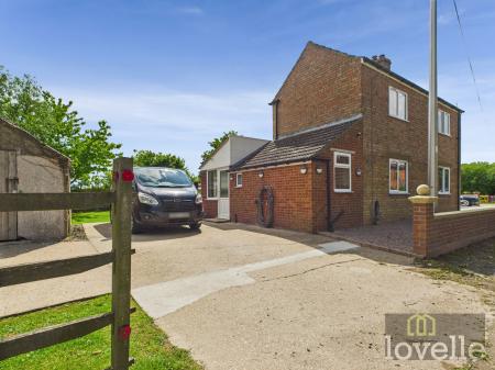 2 bedroom Detached house for sale in Main Street, Alford, LN13