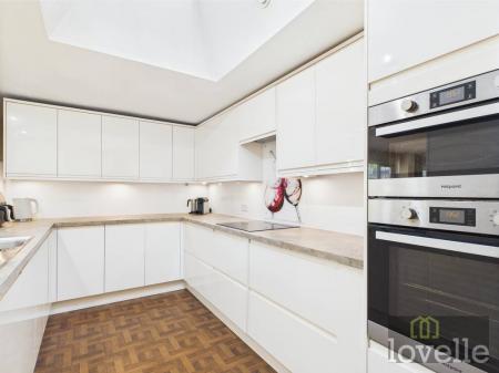 4 bedroom Detached house for sale in Sutton Road, Huttoft, LN13