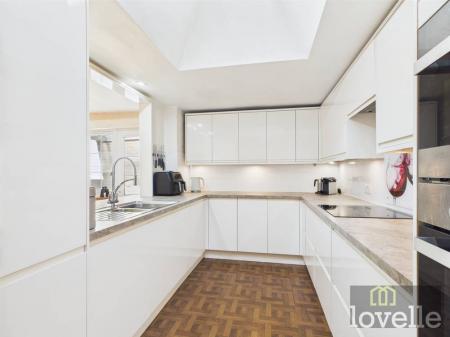 4 bedroom Detached house for sale in Sutton Road, Huttoft, LN13