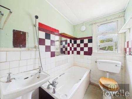 1 bedroom Semi-detached bungalow for sale in Ivel Close, Mablethorpe, LN12