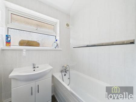2 bedroom Detached bungalow for sale in Marian Avenue, Mablethorpe, LN12
