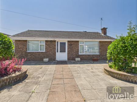 2 bedroom Detached bungalow for sale in Marian Avenue, Mablethorpe, LN12