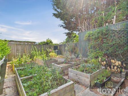 2 bedroom Detached bungalow for sale in Marian Avenue, Mablethorpe, LN12