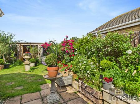 2 bedroom Detached bungalow for sale in Dymoke Road, Mablethorpe, LN12