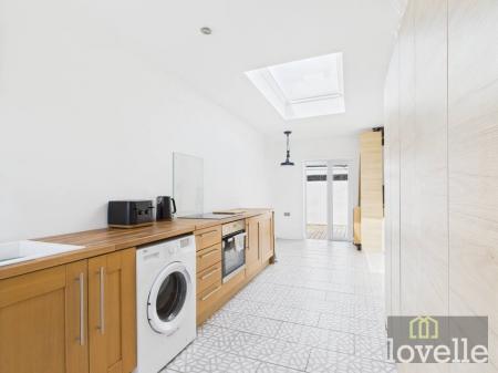 3 bedroom Detached bungalow for sale in Harding Close, Sutton on Sea, LN12