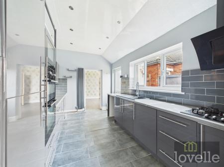 4 bedroom Semi-detached house for sale in Wellington Road, Mablethorpe, LN12