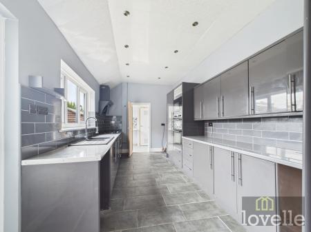 4 bedroom Semi-detached house for sale in Wellington Road, Mablethorpe, LN12