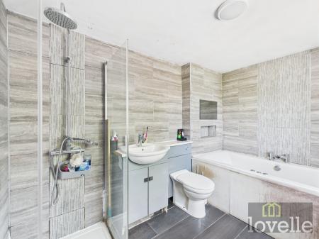 3 bedroom Semi-detached house for sale in Finsbury Street, Alford, LN13