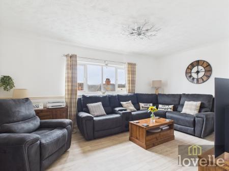 2 bedroom Flat for sale in Victoria Road, Mablethorpe, LN12