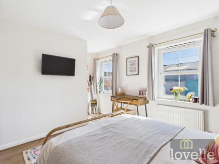 2 bedroom Semi-detached house for sale in Dashwood Road, Alford, LN13