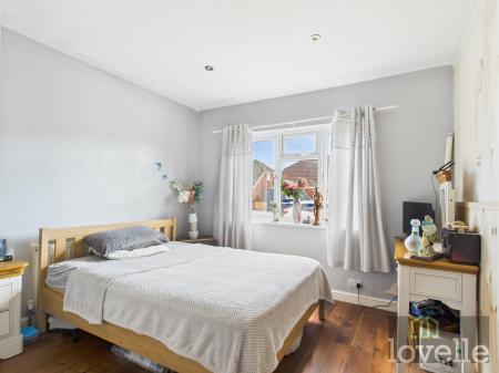 1 bedroom Semi-detached bungalow for sale in St Andrews Road, Mablethorpe, LN12