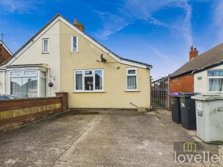 1 bedroom Semi-detached bungalow for sale in St Andrews Road, Mablethorpe, LN12