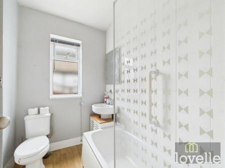 1 bedroom Semi-detached bungalow for sale in St Andrews Road, Mablethorpe, LN12