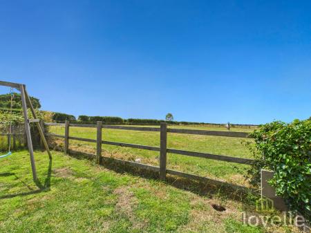 3 bedroom Semi-detached house for sale in Huttoft Road, Sutton on Sea, LN12