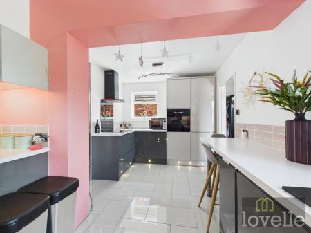 3 bedroom Semi-detached house for sale in Huttoft Road, Sutton on Sea, LN12