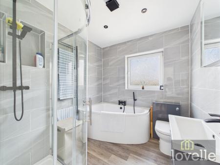 3 bedroom Semi-detached house for sale in Huttoft Road, Sutton on Sea, LN12