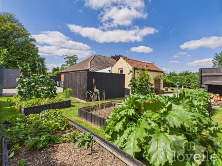 3 bedroom Detached bungalow for sale in Saltfleet Road, Mablethorpe, LN12