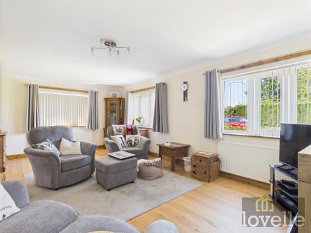3 bedroom Detached bungalow for sale in Beesby Road, Alford, LN13