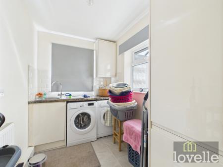 3 bedroom Detached bungalow for sale in Beesby Road, Alford, LN13